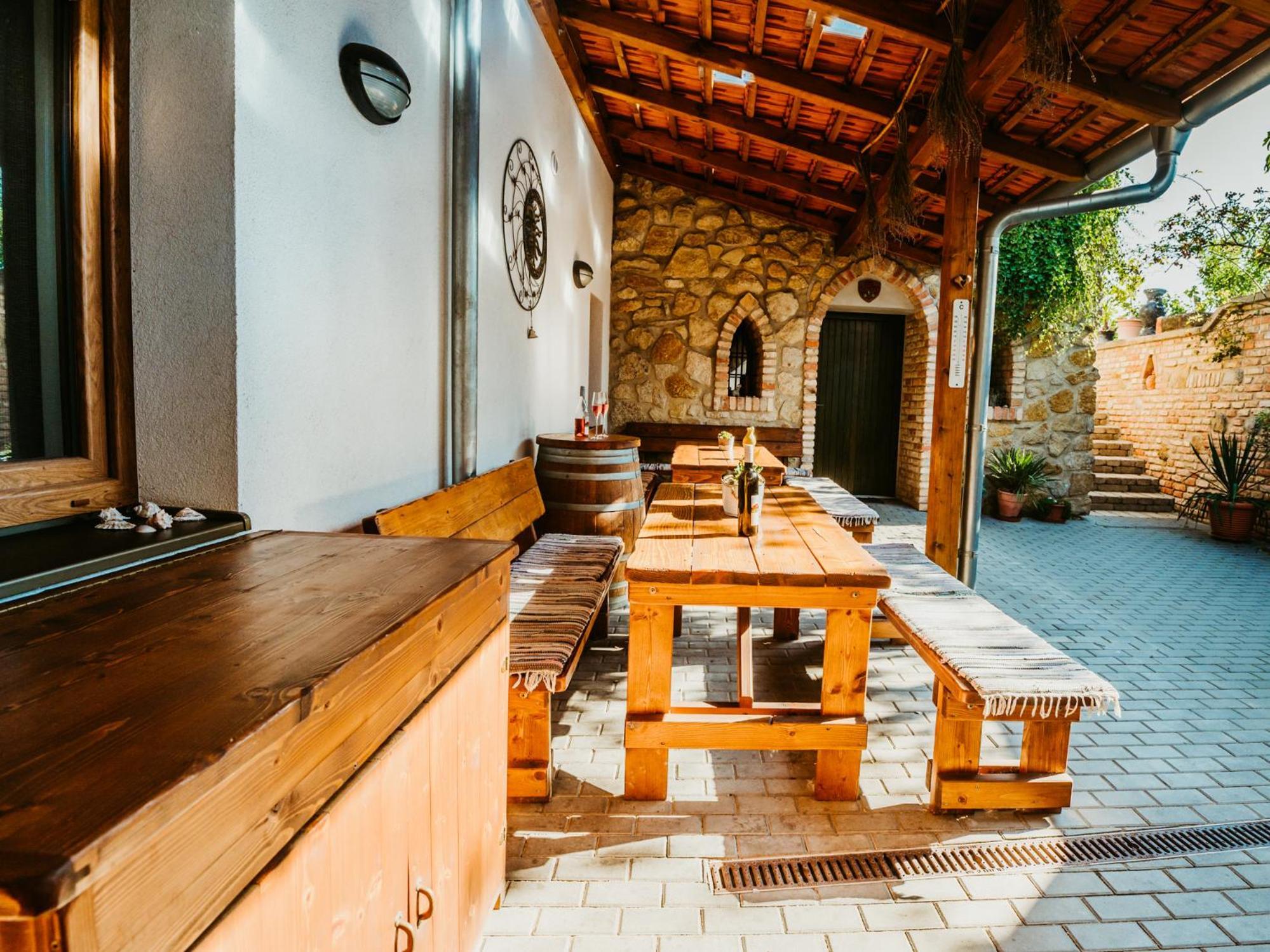 Penzion U Tri Ruzi Vrbice Exterior foto